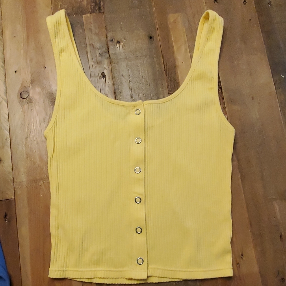 H&M Divided Crop Top
